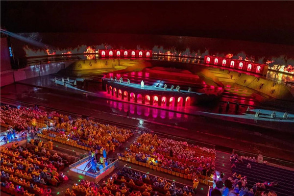 月光所照，皆為家國(guó)——景德鎮(zhèn)大型實(shí)景演出《china》國(guó)慶假期受到觀眾熱捧